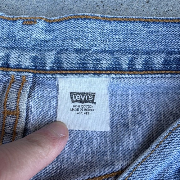 Levi's Vintage 501 Original Button Fly Light Wash Blue Denim Jeans Men 31x30 - Picture 6 of 15